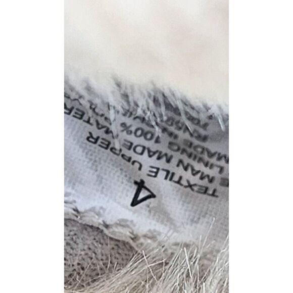 Children's Place Girls Size 4 Winter Shearling Style Boots - Picture 7 of 7